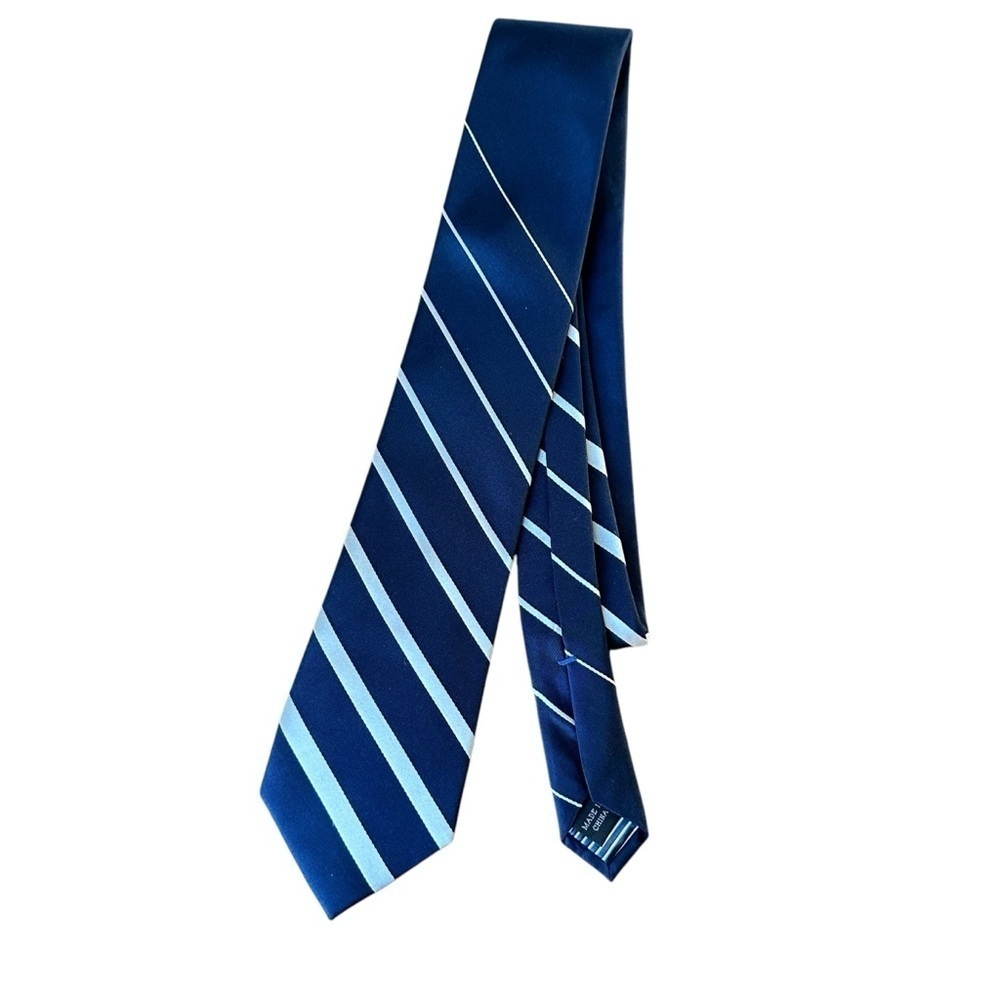 Nautica Men's Necktie, Navy Blue with White Stripes